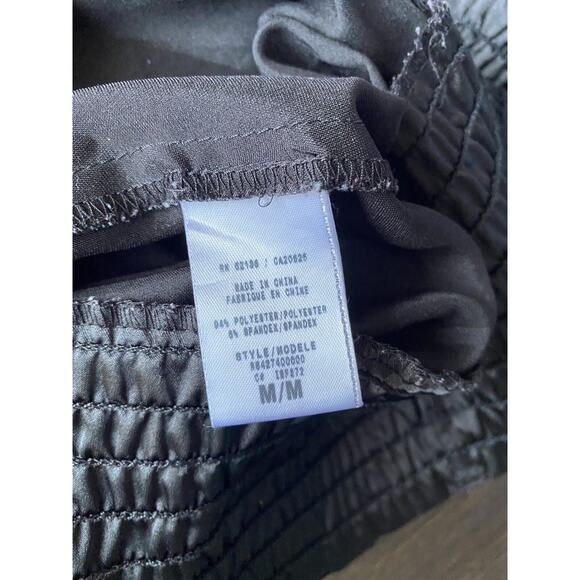 Guess Satin Halter Top Y2k Banded Hem Black Medium Women Blouse Keyhole Vtg - Picture 9 of 10